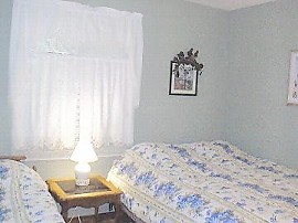 Lake Berryessa house rental - With a double & twin bed this is perfect for the kids