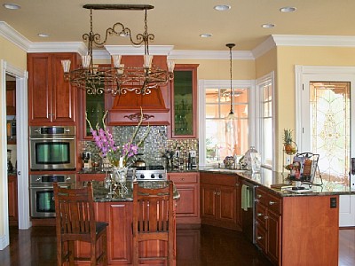 Santa Rosa villa rental - kitchen w/glass tile and granite, leaded glass