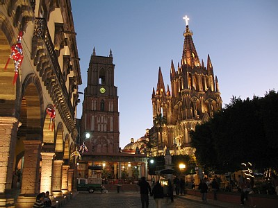 San Miguel de Allende townhome rental - Jardin and Parroquia _ S. Miguel de Allende