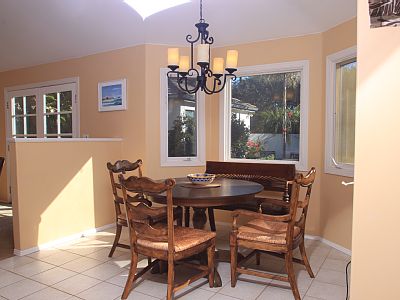 Kitchen breakfast nook
